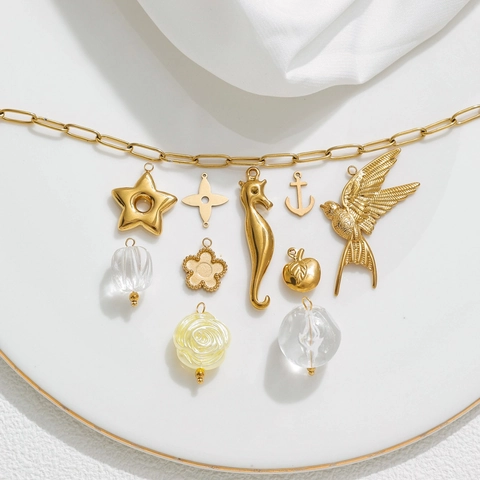 Colgantes DIY De Acero Inoxidable Con Baño De Oro 18K Para Creación De Joyas Caballito De Mar Pájaro Estrella Manzana Flor Ancla Charms Accesorios