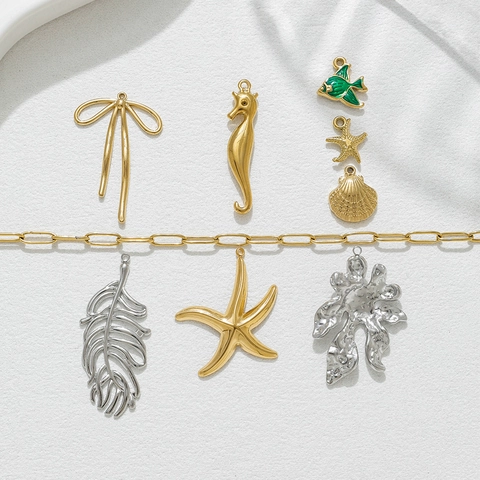 Colgantes de Joyería DIY de Acero Inoxidable con Forma de Caballito de Mar Estrella de Mar Concha Lazo Pluma Pez para Collares
