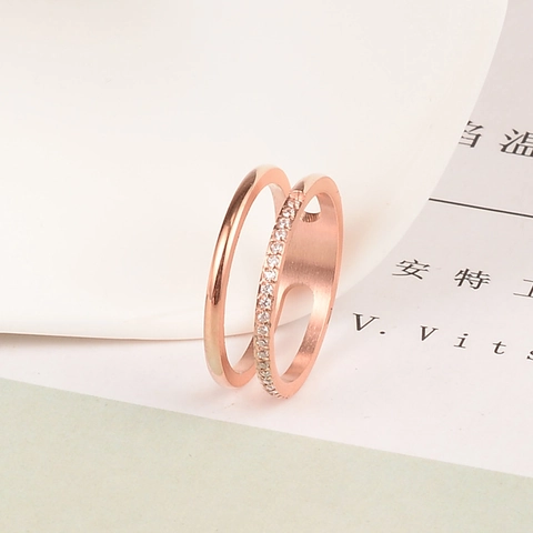 Roségold Vergoldet Titanstahl Doppelschicht Hohl Ring Damen Mode Mikro Pave Zirkonia Schmuck Hochzeit Party Ring