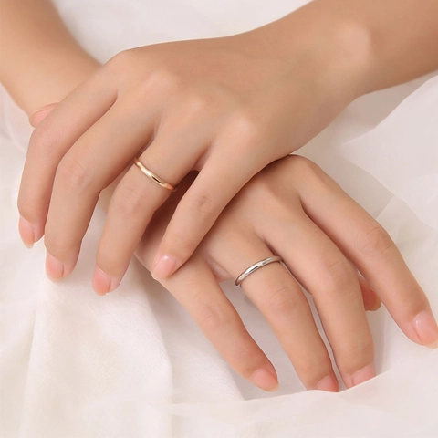 Anello Semplice in Acciaio Inossidabile Minimalista da Donna Lucidato Placcato Oro Rosa 18K Argento Anello da Nocche Gioielli da Dito