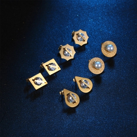 Orecchini a Bottone Vintage in Acciaio Inossidabile con Perla Artificiale e Strass Stile Francese Placcato Oro Satinato Gioielli Geometrici per Donna
