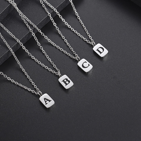 Collana con Ciondolo a Lettera in Acciaio Inossidabile per Uomo Donna Argento Piastrina Alfabeto Choker Gioielli di Moda Minimalista