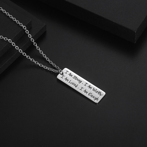 Collier Pendentif Rectangulaire Citation Inspirante Acier Inoxydable I Am Strong Worthy Loved Enough Bijoux Cadeau Unisexe