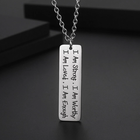 Collier Pendentif Rectangulaire Citation Inspirante Acier Inoxydable I Am Strong Worthy Loved Enough Bijoux Cadeau Unisexe
