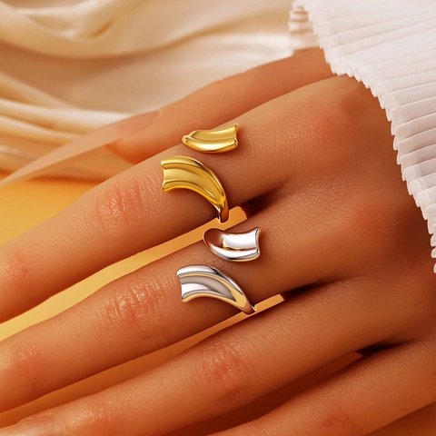 Vintage Stainless Steel Skirt Pleated Wave Open Ring For Women Personalized Adjustable Abstract Wing Design Fashion Finger Jewelry Accessory