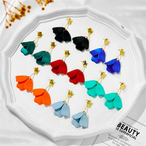 Western Retro Original Design Alloy Flower Petal Leaf Drop Earrings Fashion Matte Texture Niche Floral Dangle Earrings For Women