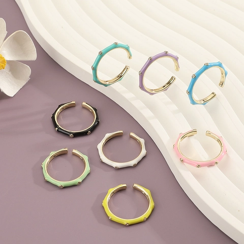 Anillo Abierto Colorido de Cobre Minimalista para Mujer Incrustado con Circonia Estilo Bambú Ondulado Anillo Ajustable Joyería
