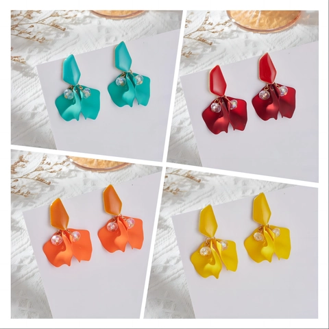 Matte Petal Dangle Earrings Korean Style Enamel Painted Flower Earrings Alloy Rhinestone Geometric Jewelry For Women Party Gift