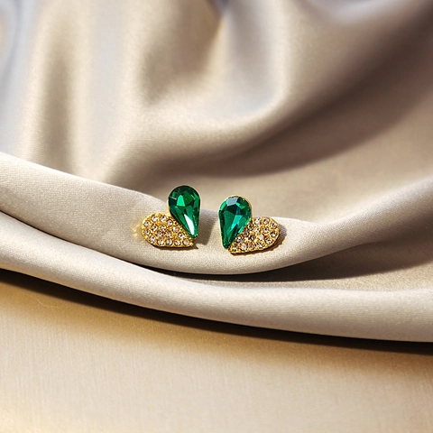 Fashion Asymmetric Heart Stud Earrings Alloy Emerald Zirconia Gold Plated Earrings With Silver Earring Post For Women Jewelry