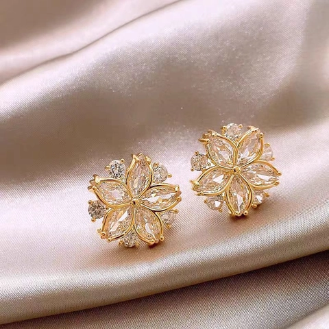 Eleganti Orecchini a Bottone a Forma di Fiore in Lega Dorata Con Strass Intarsiati Gioielli Floreali Botanici per Donna