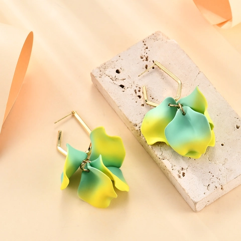 Fashion Alloy Floral Petal Drop Earrings For Women Elegant Multi Layer Gradient Resin Flower Dangle Earrings Party Jewelry