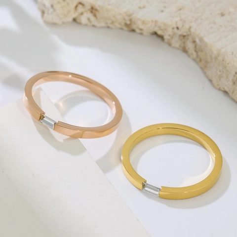 Minimalistisch Edelstahl Baguette-Strass Ring Für Damen Gold Roségold Galvanisiert Mode Schmuck Süß Frisch Fingerring