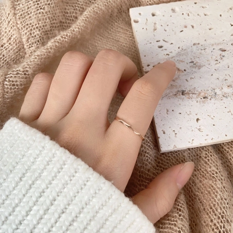 Anillo de Acero Inoxidable Fino de 1mm para Mujer Corte de Diamante Geométrico Minimalista Oro Oro Rosa Joyería Pulida
