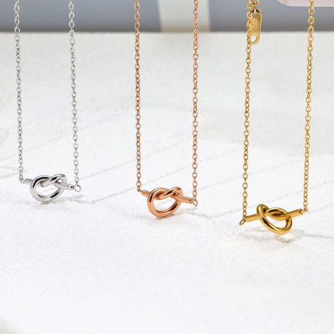 Stainless Steel Knot Pendant Necklace For Women Minimalist Sweet Fresh Style Love Knot Clavicle Chain Fashion Jewelry