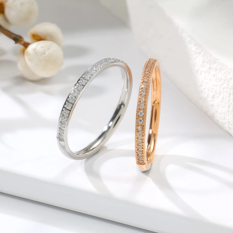 Bague Minimaliste en Acier Inoxydable avec Demi-Cercle de Strass pour Femme Mode Or Rose Argent Couleur Fine Bague Anneau