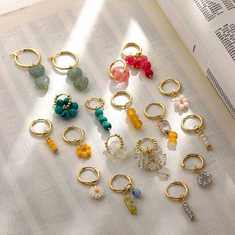 Y2K Asymmetric Alloy Daisy Drop Earrings For Women Sweet Cool Gold Hoop Beaded Resin Flower Earrings Fashion Jewelry