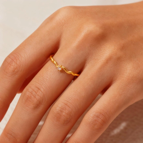 Minimalist Stainless Steel Wavy Band Ring For Women Single Zirconia Inlaid Gold Rose Gold Steel Finger Ring Jewelry Gift