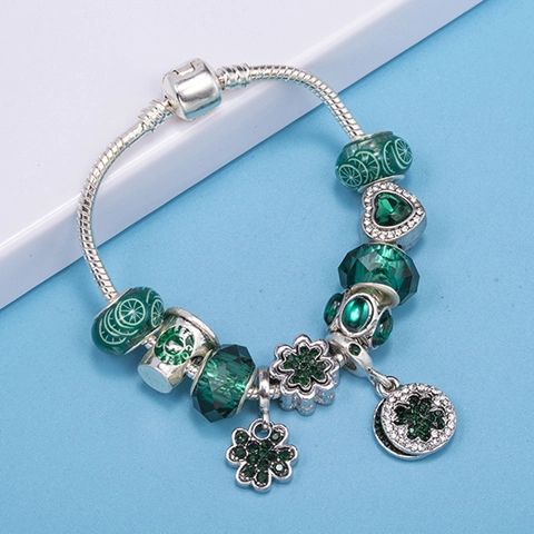 Western Style Alloy Green Crystal Glass Beads Charm Bracelet With Clover Heart Pendant Silver Tone Snake Chain Jewelry For Women