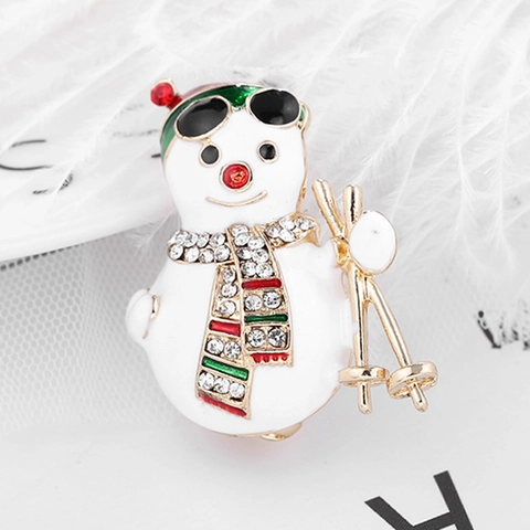 Broche en Alliage Dessin Animé Bonhomme de Neige de Ski Avec Strass Noël Emaille Bonhomme de Neige Épingle Pour Vacances d'Hiver Fête Cadeau Bijoux Femme Homme