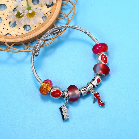 Bracelet Charm's Cœur Rouge Talon Haut Lèvres Femme Câble Argent Style Mode Urbaine Bijoux Cadeau Romantique Petite Amie