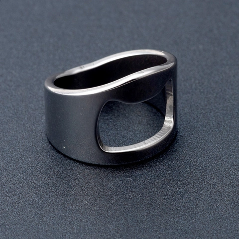 Creatieve Roestvrijstalen Flesopener Ring Voor Mannen Vrouwen Unieke Vingersieraden Harde Stijl Bierdopjesopener Keukenhulp