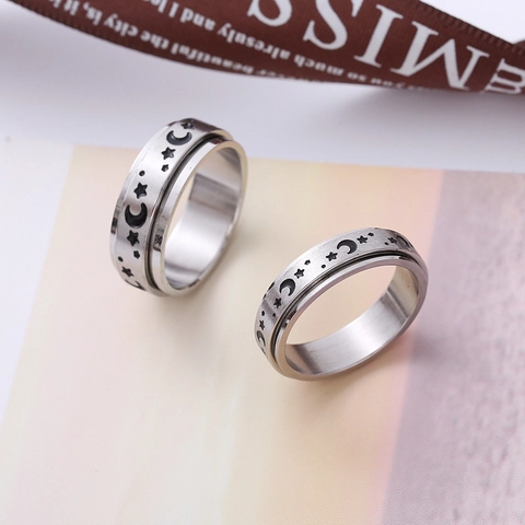 Stainless Steel Spinner Ring Star Moon Pattern Rotatable Anxiety Ring For Men Women Stress Relief Celestial Band Jewelry