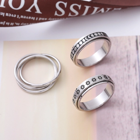 Stainless Steel Spinner Ring Stress Relief Moon Phase Daisy Flower Triple Interlocked Band Ring For Women Men Jewelry