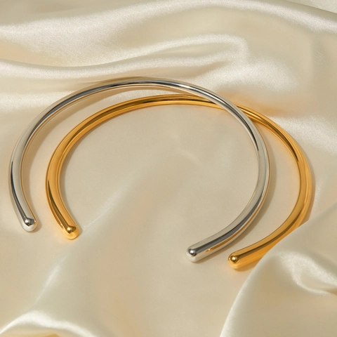 Minimalist Stainless Steel Torque Necklace For Women 18K Gold Plated Vintage Smooth Open Neck Ring Fashion Jewelry