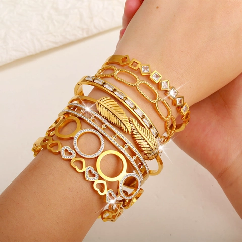 Fashion Titanium Steel Rhinestone Bangle Bracelet For Women Gold Plated Hollow Heart Feather Geometric Open Cuff Jewelry Gift