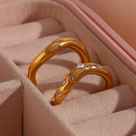 Fashion Stainless Steel 18K Gold Plated Irregular Wave Ring For Women Rhinestone Inlaid Minimalist Statement Jewelry Finger Ring