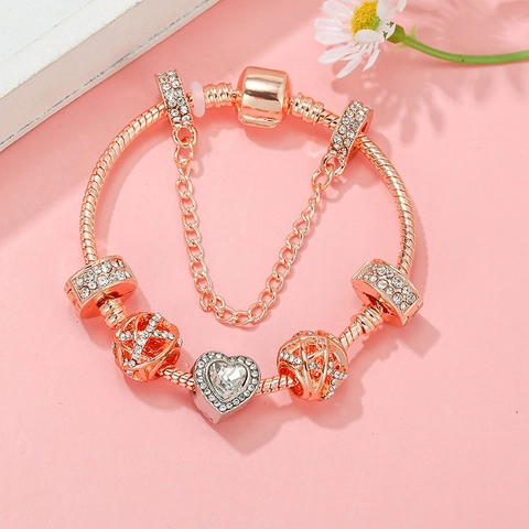 Bracelet Charm en Alliage Or Rose avec Strass Couronne et Cœur pour Femme Chaîne en Os de Serpent Bijoux Cadeau pour Petite Amie