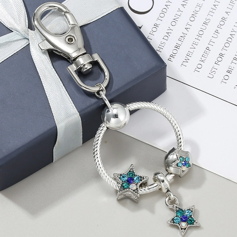 Porte-clés Étoile en Strass Mode Alliage Plaqué Argent Fermoir Mousqueton Charme de Sac Anneau en Métal Bijoux Femme Cadeau