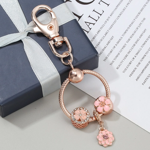 Roségold Metall Schlüsselanhänger Mit Rosa Emaille Blumen Anhänger Strass Schlangenkette Ring Hummerverschluss Tasche Anhänger