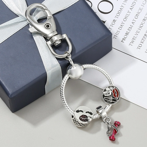 Valentinstag Metall Schlüsselanhänger Herz Lippen Charms Anhänger Silber Finish Handtasche Zubehör Schmuck Geschenk Damen