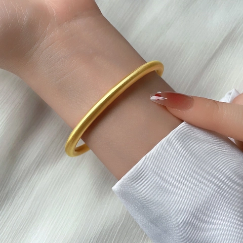 Women's Minimalist Stainless Steel Bracelet 18K Gold Plated Brushed Matte Ancient Style Plain Bangle Hand Jewelry Gift