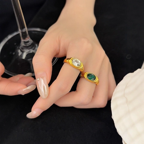 Vintage 18K Gold Plated Copper Oval Cubic Zirconia Ring Elegant Emerald Green Amethyst Purple Crystal Statement Ring Fashion Jewelry For Women