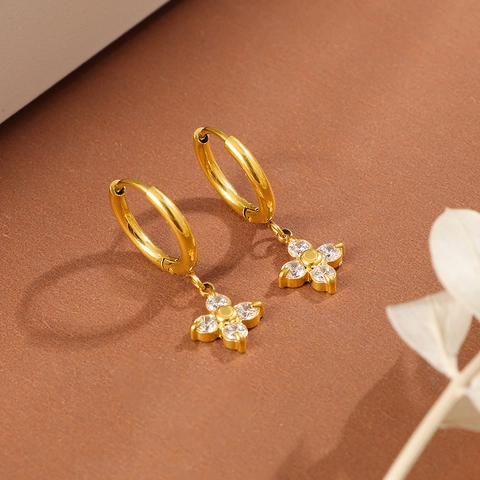 Elegantes Pendientes Colgantes de Trébol de Cuatro Hojas de Acero Inoxidable para Mujer Joyería Floral de Circón Chapado en Oro