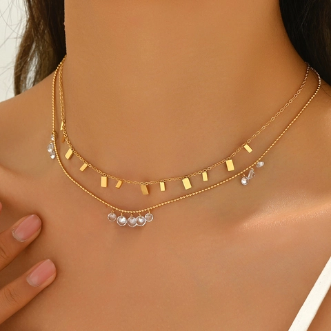 Doppelschichtige Edelstahl Gold Überzogene Halskette Für Damen Vintage Rechteckige Platte Runde Zirkonia Anhänger Schmuck