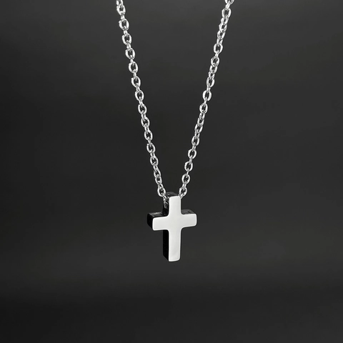 Minimalistische Roestvrijstalen Kruis Hanger Halsketting Voor Mannen Vrouwen Unisex Sieraden Gepolijste Latijnse Kruis Charm Halskettingen Effen Kleur Accessoire