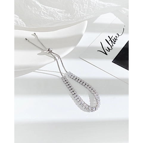 Élégant Bracelet de Tennis en Cuivre à Double Rangée de Zirconia pour Femme Fermoir Bolo Réglable Bijou de Mode Cadeau