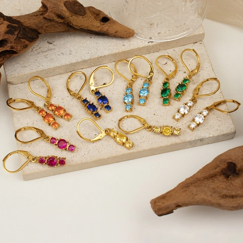 Roestvrij Stalen Leverback Druppeloorbellen Voor Vrouwen 3 Stenen Ronde Zirkonia Ingelegde Rij Hangende Oorbellen Sieraden Cadeau
