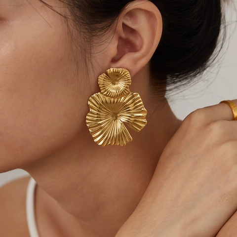 Irregular Flower Petal Stud Earrings For Women Stainless Steel Gold Plated Radiating Texture Fashion Commute Jewelry