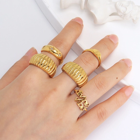 Anello in Acciaio Inossidabile Croissant a Fascia Larga a Costine Hip Hop Moda Occidentale Placcato Oro Gioielli Uomo Donna