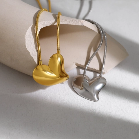 Minimalistische 3D Hart Hanger Ketting Voor Dames Titaniumstaal PVD Goud Zilver Verguld Slangenketting Mode Sieraden Accessoires Cadeau