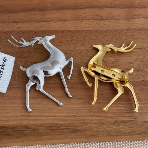 Vintage Stainless Steel Deer Brooch Pin For Women Fashion Animal Fawn Breastpin Gold Silver Electroplated Jewelry Accessories