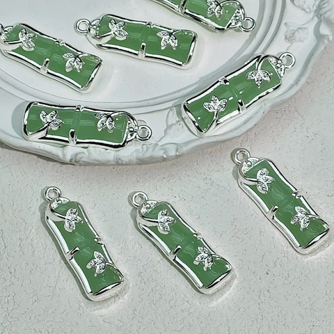 Ciondolo a Forma di Nodo di Bambù in Stile Cinese Lega Imitazione Giada Per Collana Bracciale DIY Accessori per Creazione Gioielli