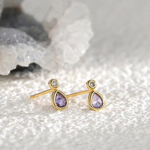 Boucles d'Oreilles Clous en Zirconia Violet Larme Avec Tige en Argent Sterling 925 Cuivre Plaqué Or Bijoux de Mode Femme