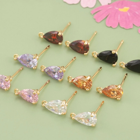 Exquisitos Pendientes de Botón de Cobre Chapados en Oro de 18K con Gota de Agua y Diamantes de Imitación con Bucle para Accesorios DIY