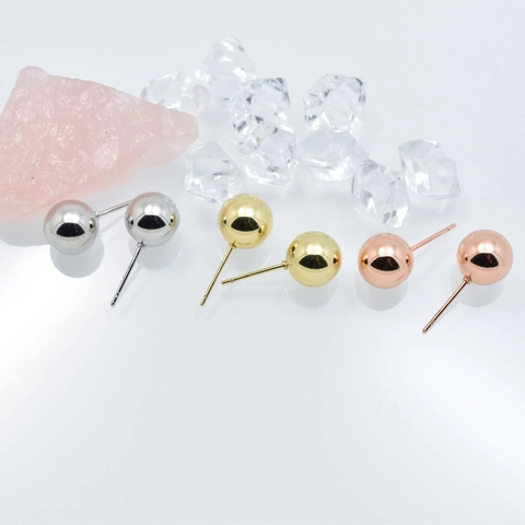 Boucles d'Oreilles Clous en Cuivre Boule Creuse Minimalistes Plaquées Or 18K Bijoux d'Oreille Perles Rondes pour Femmes