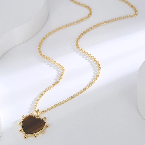 Vintage 18K Gold Plated Copper Heart Pendant Necklace With Natural Brown Tiger Eye Stone For Women Retro Fashion Jewelry